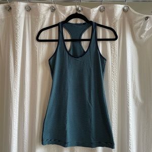 Lululemon cool Racerback tank sz 6